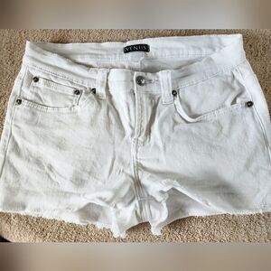 Venus White Jean Shorts Sz 6
